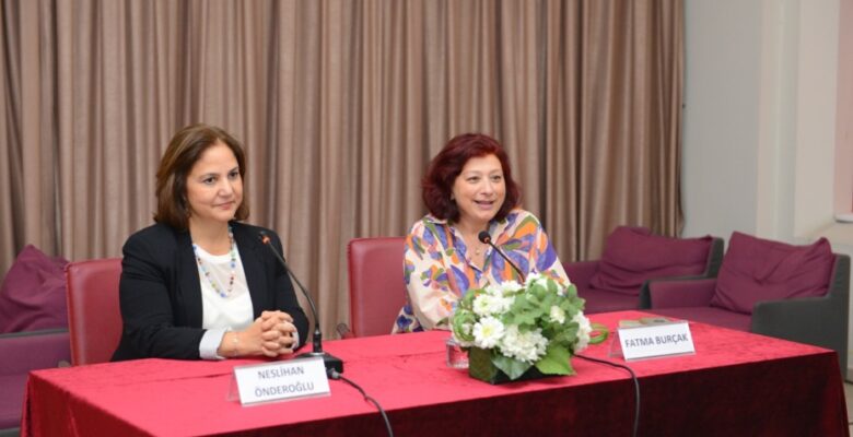Ödüllü yazar Neslihan Önderoğlu Nilüfer’de okurlarıyla buluştu