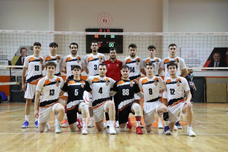 İNEGÖL BELEDİYESPOR GÖLCÜK BELEDİYEYİ KONUK EDİYOR