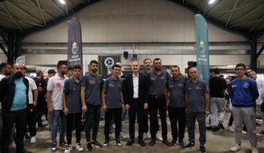 MERCEDES TUTKUNLARI İNEGÖL’DE BULUŞTU