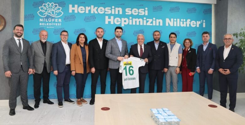 Bursaspor Yönetimi’nden Başkan Şadi Özdemir’e ziyaret