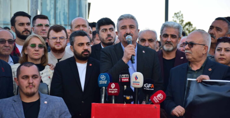 CHP BURSA’DAN AHMET ÖZER’İN TUTUKLANMASINA TEPKİ