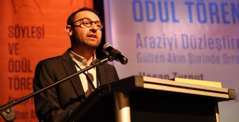 8. Mehmet H. Doğan Ödülü’nün sahibi Hasan Turgut oldu