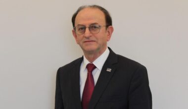 ‘Cumhuriyeti Çoğulcu Demokrasiye Çevirelim’