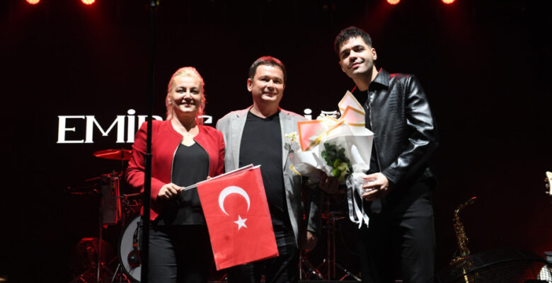 Osmangazi’de muhteşem Cumhuriyet Bayramı konseri