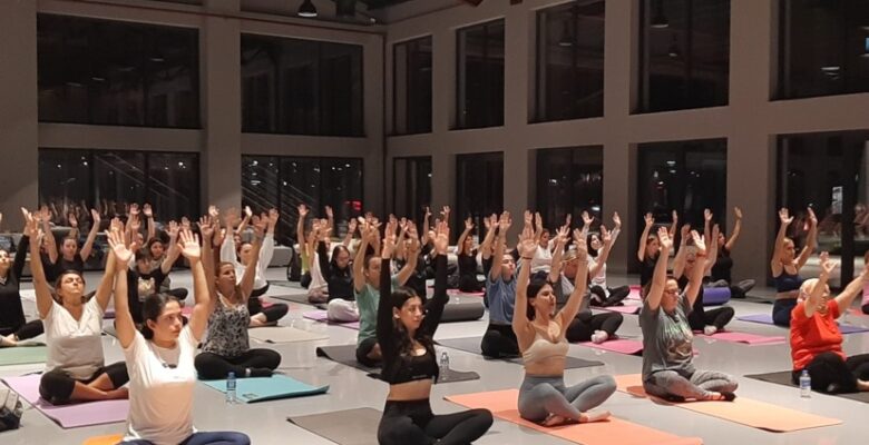 Kadınlar hem spor yapıyor hem sosyalleşiyor