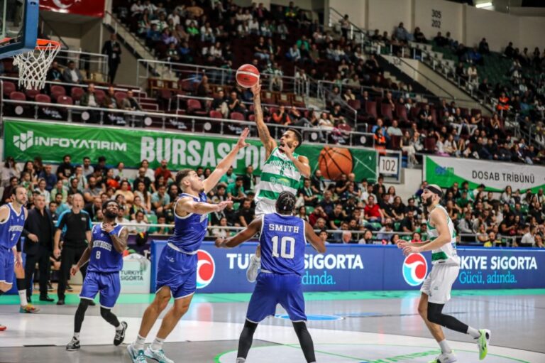 Bursaspor İnfo Yatırım 86-79 Anorthosis Famagusta.