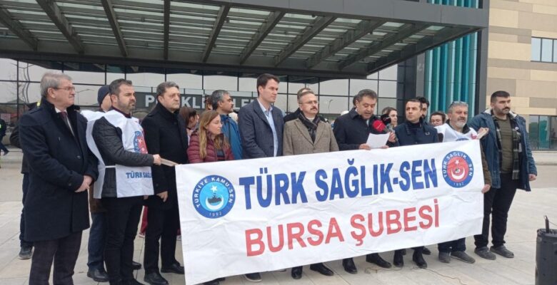 AİLE HEKİMLERİMİZ VE AİLE SAĞLIĞI ÇALIŞANLARIMIZIN HER ZAMAN YANINDAYIZ