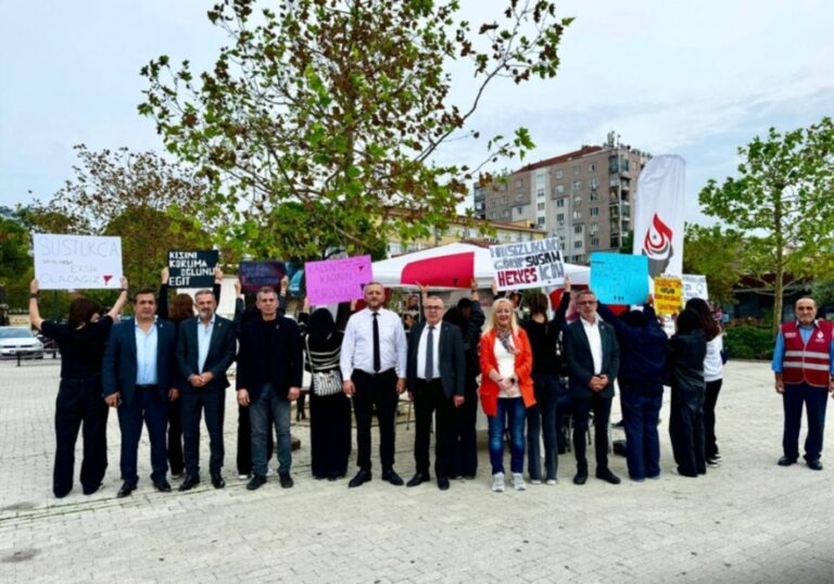 Zafer Partisi Gemlik; “Kadına Yönelik Şiddete Susmayacağız”