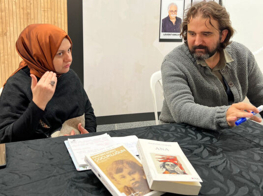 Maksim Gorki’nin eserlerine ve hayatına bakış