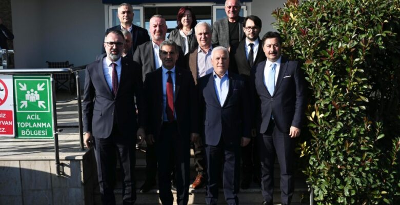 Belediye Başkanları Daha Yaşanabilir Bir Bursa için Gemlik’te Buluştu