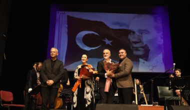 Bursa’da Atatürk’ün sevdiği şarkılar seslendirildi