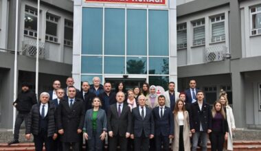 Başkan Bozbey’den fabrikalara “Verginizi Bursa’ya yatırın” çağrısı Başkan Bozbey’den fabrikalara “Verginizi Bursa’ya yatırın” çağrısı