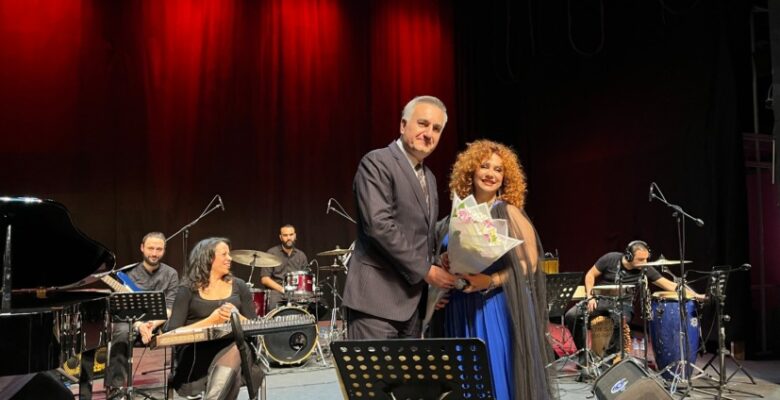 “Dünya Sesleri Bursa’da” konserleri Lena Chamamyan ile başladı