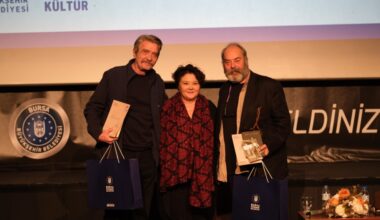 ‘Mavi gözlü dev’ Nâzım Hikmet, Bursa’da anıldı