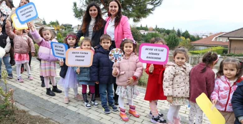 MUDANYALI ÇOCUKLARDAN SES GETİREN MANİFESTO