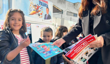 Rengarenk elleriyle Gezici Kütüphaneye iz bıraktılar
