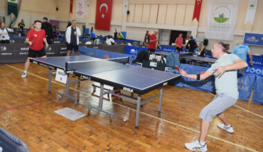 Ulusal Bursa Veteran Masa Tenisi Turnuvası başladı Ulusal Bursa Veteran Masa Tenisi Turnuvası başladı