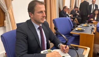 VEKİL AHMET KILIÇ; “BURSA, SPOR VE EĞİTİM KENTİ OLMA YOLUNDA” VEKİL AHMET KILIÇ; “BURSA, SPOR VE EĞİTİM KENTİ OLMA YOLUNDA”