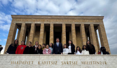 Başkan Aydın, Osmangazili çocuklar ile Ata’nın huzurunda