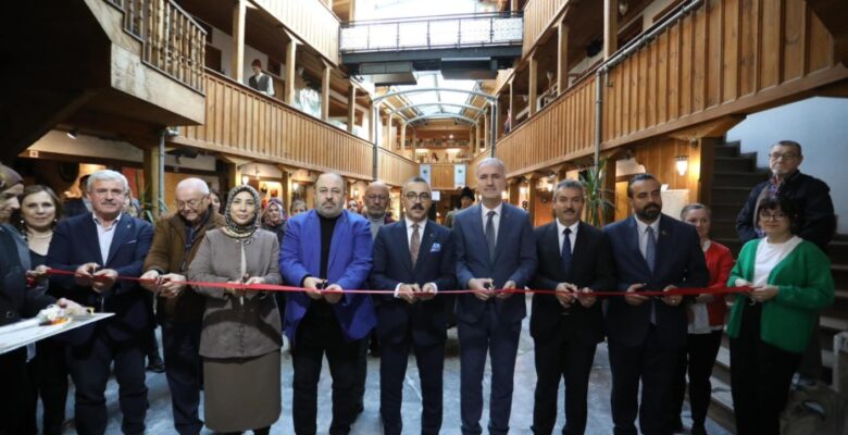 GELENEKSEL KAPI TOKMAKLARI SERGİSİ KENT MÜZESİNDE GÖRÜCÜYE ÇIKTI