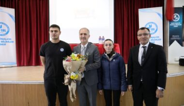 BAŞKAN TABAN’DAN ÖĞRENCİLER; “ŞEHRİ BİRLİKTE YÖNETELİM”