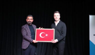 MEHMET AKİF ERSOY ORTADOĞU’DAKİ MEDYA ALGISINI İNEGÖL’DE ANLATTI MEHMET AKİF ERSOY ORTADOĞU’DAKİ MEDYA ALGISINI İNEGÖL’DE ANLATTI
