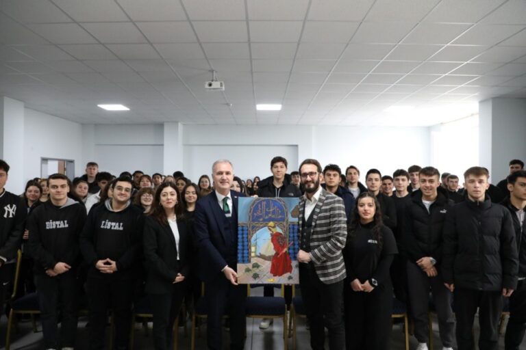 “SİZE, SİZLERİ ANLAYARAK HİZMET ETMEK İSTİYORUM”