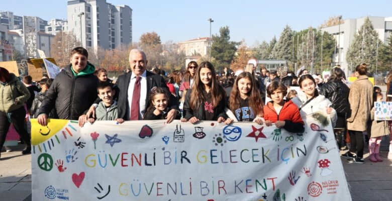 Nilüferli çocuklar “Güvenli Kent” için yürüdü