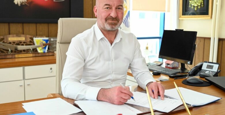 Karacabey Belediyesi’nden öğrenci ve hastalara ücretsiz ulaşım desteği