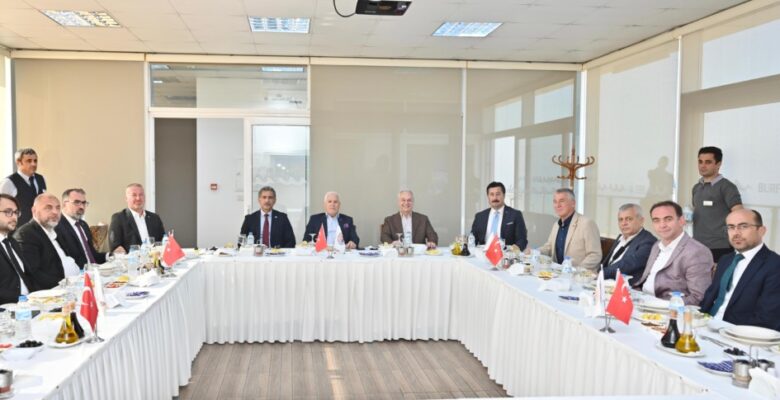 Gemlik 3. Belediye Başkanları Toplantısı’na Ev Sahipliği Yaptı