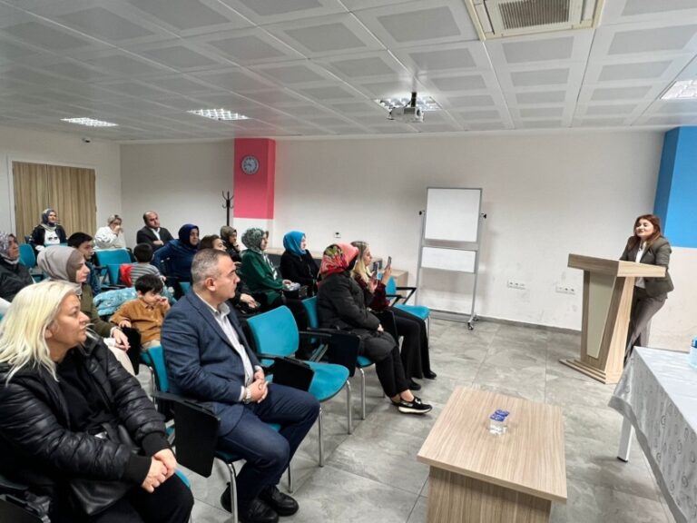 Düşünce Atölyesi’nde ‘İnce Memed’ romanı incelendi