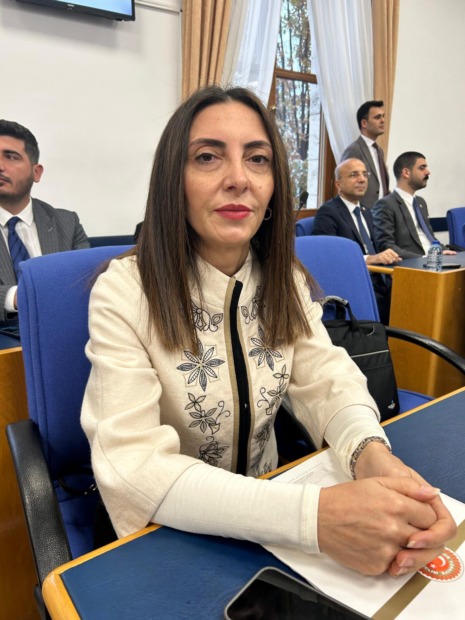BİR AVUÇ MÜTEAHHİT İÇİN MİLYONLARCA İNSAN ÇALIŞMAYA MAHKÛM EDİLİYOR