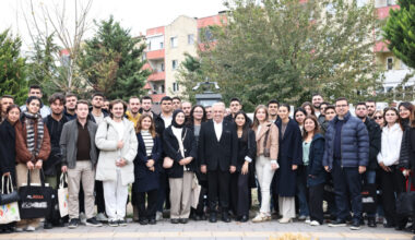 Başkan Şadi Özdemir üniversite öğrencileriyle buluştu