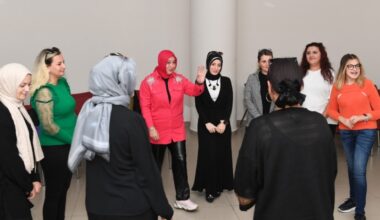 Osmangazi Belediyesi’nden kadınlara özel tiyatro eğitimi