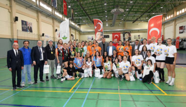 Türkiye Veteran Voleybol Turnuvası’nda şampiyonlar belli oldu