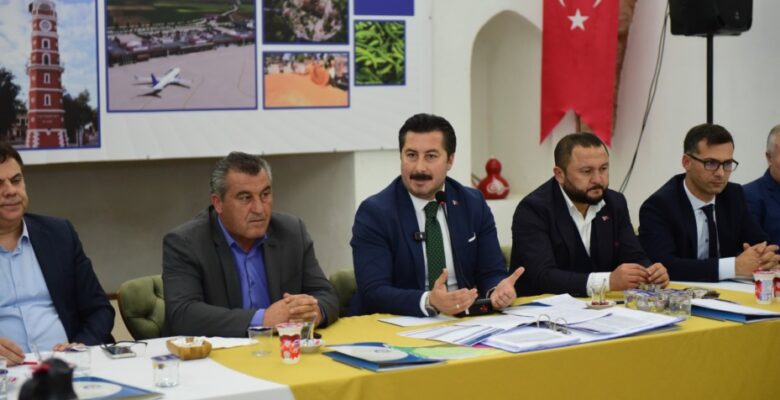 BAŞKAN ÖZEL: MUHTARLARIMIZA GÜVENİMİZ DE DESTEĞİMİZ DE TAMDIR