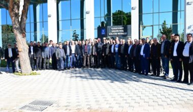 Başkan Fatih Karabatı muhtarlarla bir araya geldi