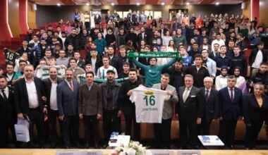 Enes Çelik Mudanya Üniversitesinde öğrencilerle buluştu