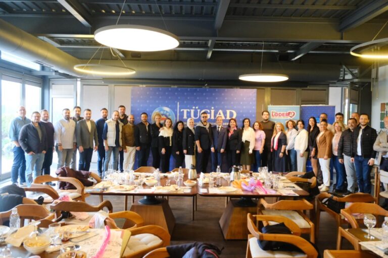 TÜGİAD BURSA ŞUBESİ, LÖSEMİLİ ÇOCUKLARA UMUT OLDU