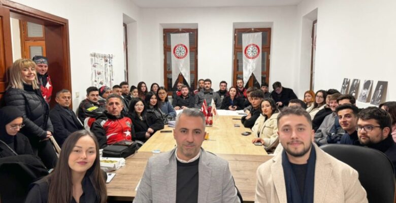 GEMLİK KENT KONSEYİ GENÇLİK MECLİSİNDE YENİ DÖNEM BAŞLIYOR