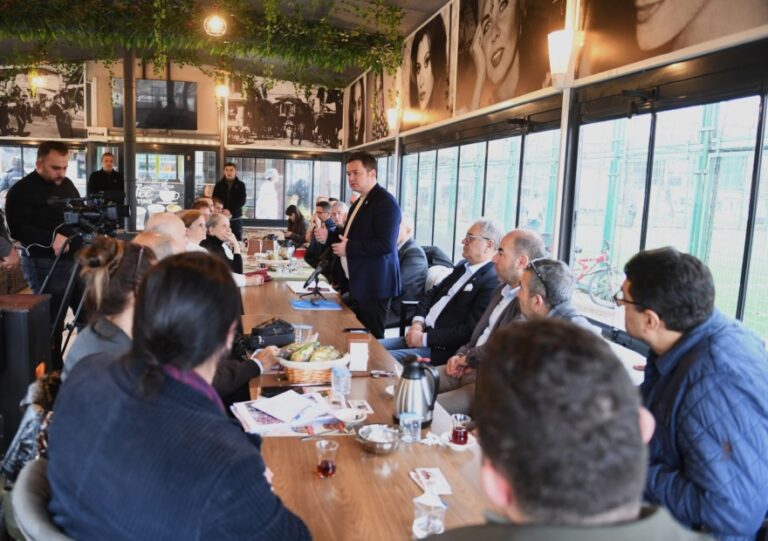 Başkan Erkan Aydın müjdeyi verdi. ‘Osmangazi’de yeni bir kentsel dönüşüm başlıyor’