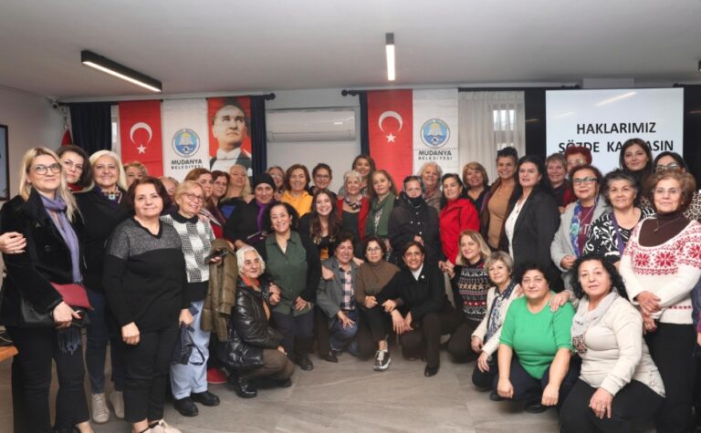 MUDANYALI KADINLAR EŞİTLİK ÇAĞRISI YAPTI
