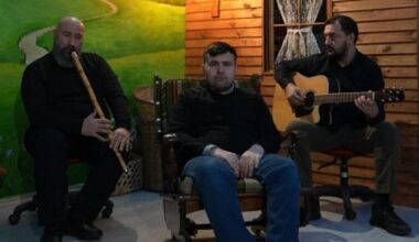 Okuduğu şiirle herkesi kendine hayran bıraktı