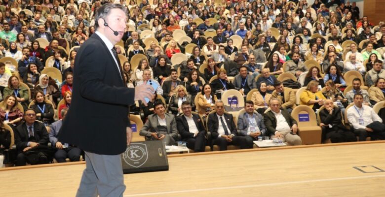 ÖZEL BURSA KÜLTÜR OKULLARI’NDA YAPAY ZEKA ZİRVESİ