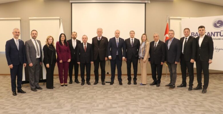 BALKANTÜRKSİAD ÇALIŞMA DÖNEMİNİ DEĞERLENDİRDİ…