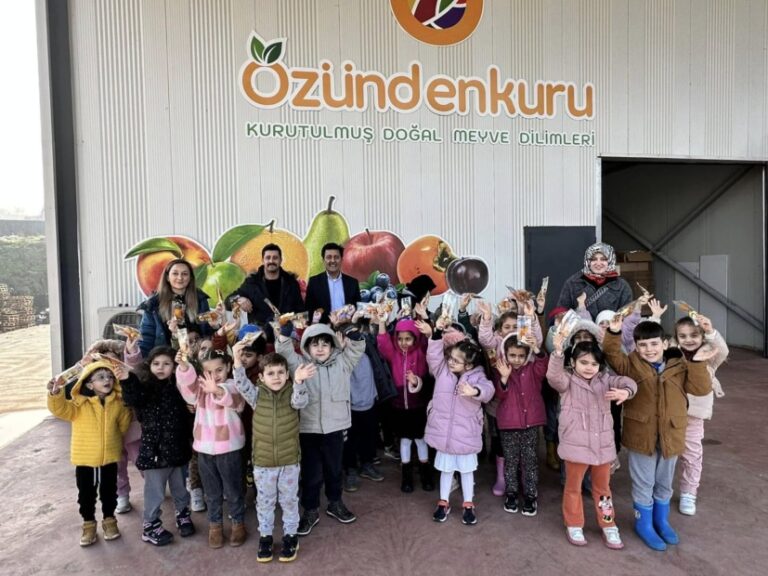 ÖZÜNDENKURU TESİSİ YERLİ MALI HAFTASINDA İLGİ ODAĞI OLDU