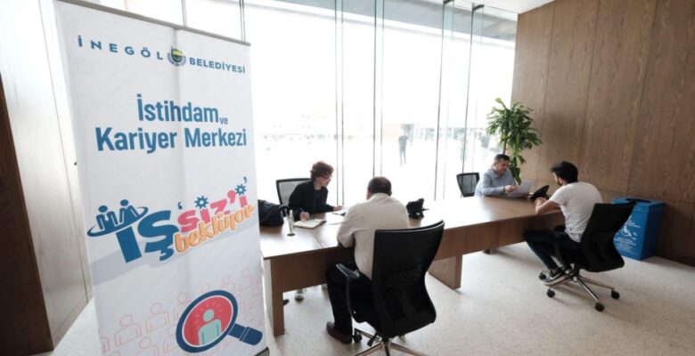 İSTİHDAM VE KARİYER MERKEZİ 2850 KİŞİYİ İŞ SAHİBİ YAPTI