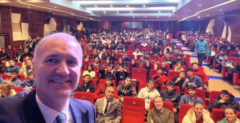 ALPER TABAN ; “SİZİN FİKİRLERİNİZLE DÜNYA DEĞİŞİR”