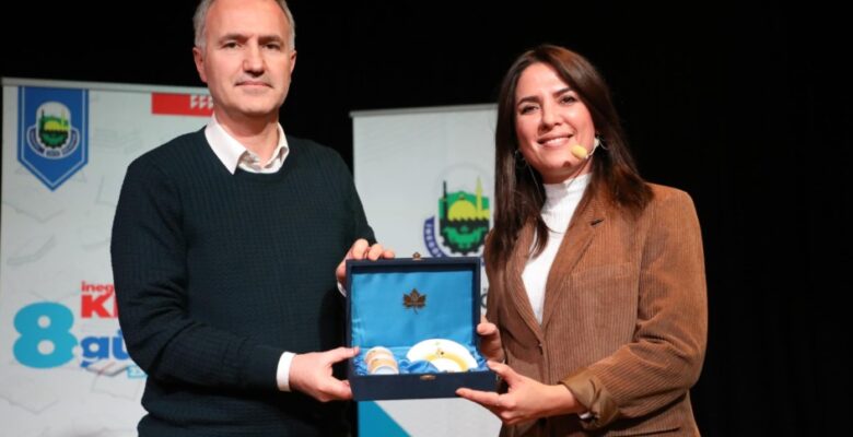 İNEGÖL KİTAP FUARINA MUHTEŞEM FİNAL
