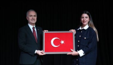 FULYA ÖZTÜRK ORTADOĞU NOTLARINI İNEGÖL’DE ANLATTI